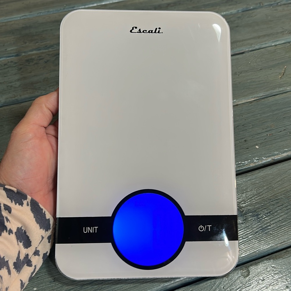 Escali Model C115W Blue Backlit Tabletop Kitchen Digital Display Scale
